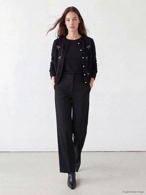 LC Waikiki Lcw Modest Lacivert Bisiklet Yaka Nakışlı Kadın Triko Hırka