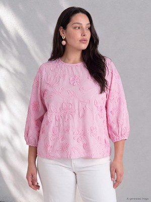 LC Waikiki Lcw Curve Pembe Büyük Beden Bisiklet Yaka Nakışlı Bluz
