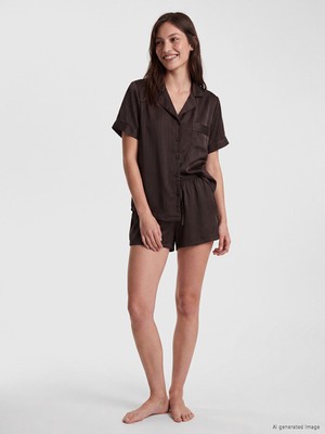 LC Waikiki Lcw Dream Kahverengi Çizgili Saten Kadın Şortlu Pijama Takımı