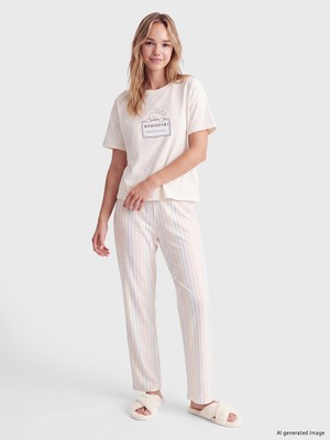 LC Waikiki Lcw Young Ekru Bisiklet Yaka Baskılı Kadın Pijama Takım
