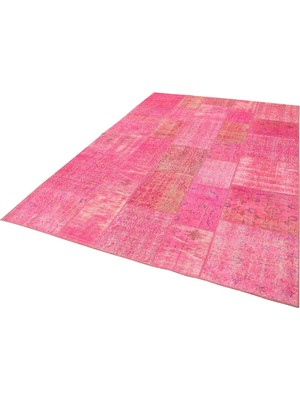 Bespoky Pembe Halı Geometrik Desenli Eskitme Stil Salon Halısı El Dokuma Yatak Odası