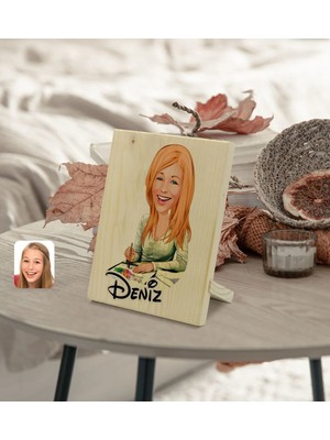BK Gift Kişiye Özel Isimli Kadın Grafik Tasarımcı Karikatürlü Dekoratif Ahşap Çerçeve Model 1