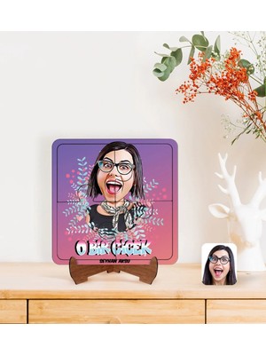BK Gift Kişiye Özel Kadınlar Günü Karikatürlü Ahşap Standlı Puzzle Çerçeve-6