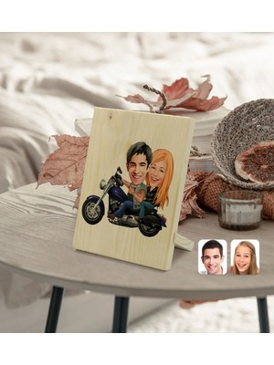 BK Gift Kişiye Özel Motorcu Sevgililer Karikatürlü Dekoratif Ahşap Çerçeve Model 1