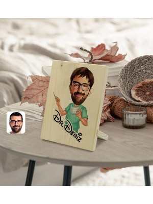 BK Gift Kişiye Özel Isimli Erkek Cerrah Karikatürlü Dekoratif Ahşap Çerçeve Model 1