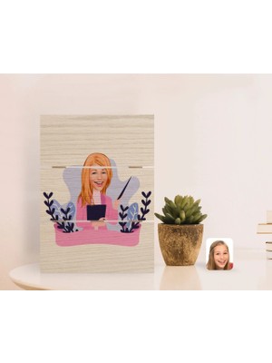 BK Gift Kişiye Özel Kadın Sınıf Öğretmeni Karikatürlü Otantik Masaüstü Ahşap Palet Çerçeve-2