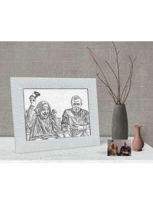 BK Gift Kişiye Özel Tam Boy Karakalem Büyükanne ve Büyükbaba Karikatürlü Dekoratif Çerçeve-1