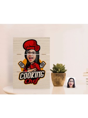 BK Gift Kişiye Özel Kadın Chef Karikatürlü Otantik Masaüstü Ahşap Palet Çerçeve-11
