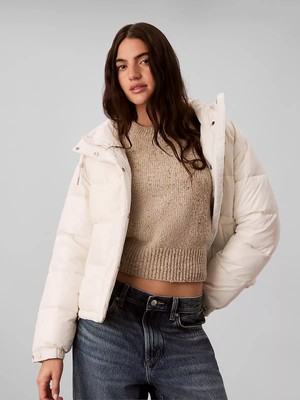 Calvin Klein Kadın Relaxed Fit Uzun Kesim Su Itici Parlak Naylon Kapüşonlu Şişme Ekru Mont LV047H512G-67U