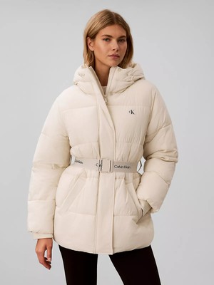 Calvin Klein Kadın Regular Fit Su ve Rüzgar Itici Kapüşonlu Çıkarılabilir Logo Kemerli Şişme Ekru Mont LV047D507G-67U