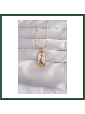 Bezos 316L Çelik Gold Renk Beyaz Mineli Kız Figür Tarot Kolye Bzst