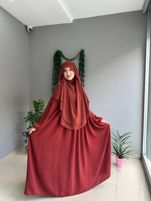 Yüsra Collection Tesettür Ayrobin Elbise ve Gölgeli Oval Sufle 2'li Takım