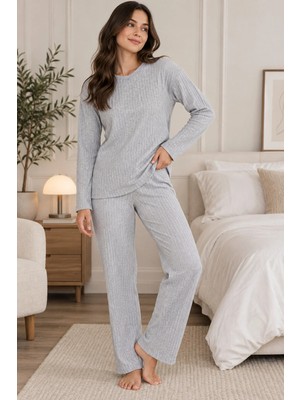 Yaren Co. Kadın Rahat Raporlu Selanik Kumaş Pijama Takımı