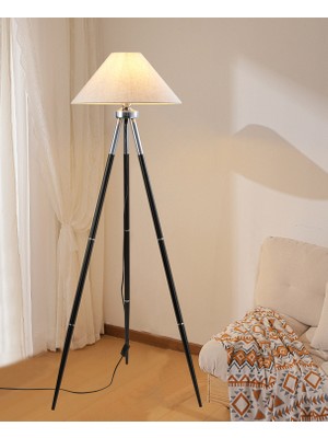 Cosby Siyah-Krom Kaplamalı Tripod Metal 3 Ayaklı Lambader