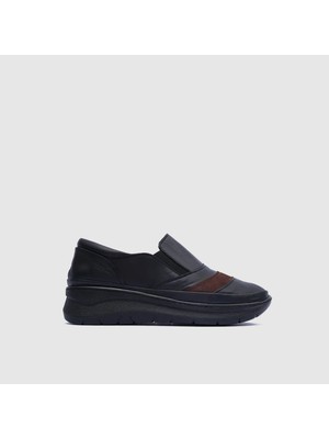 Togo Kadın Siyah Hakiki Deri Lastikli Comfort Ayakkabı [TG060370]
