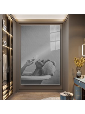 idora Küvette Dinlenme Siyah Beyaz Cam Tablo – Modern Banyo Dekoru | Cam Tablo | Modern Duvar Dekoru