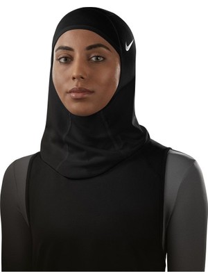 Kadınlar İçin Nike Pro Dri-Fit Hijab M-L N.000.3533.010.ML Siyah Sporcu Başörtüsü Eşarp M-L Konforlu Kullanım
