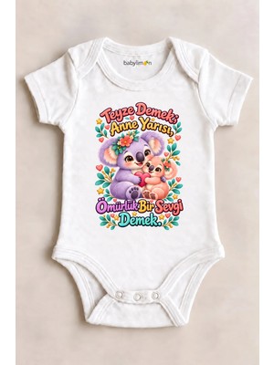 Babylimon Teyze Demek; Anne Yarısı, Ömürlük Bir Sevgi Demek. Beyaz Kısa Kollu Çıtçıtlı Bebek Zıbını