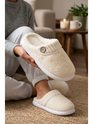 Nmoda Kadın Ev Terliği Peluş Kürklü Düğme Detaylı Dolgu Tabanlı Sessiz Yumuşak Kışlık Panduf Terlik
