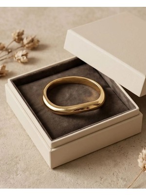 B&t Gold Renk Modern Tasarım Trend Kadın Bilekliği