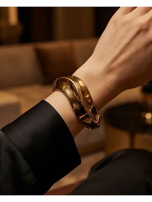 B&t Modern Tasarım Gold Renk Kadın Bileklik