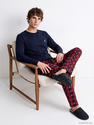 LC Waikiki Lc Waıkıkı Lacivert Regular Fit Yılbaşı Temalı Erkek Pijama Takımı