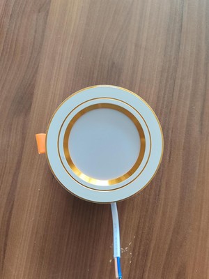 Die Grup 7 Watt Beyaz-Gold LED Spot 3 Renk Seçenekli Sıva Altı