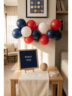 Partixa Yılın Çaylağı 1 Yaş Doğum Günü Süsleme Mini Set Koyu Mavi Keçe Yazı Panosu Standlı Balon Zincirli Spor Konsepti
