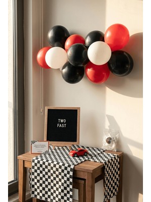 Partixa Yarış Arabası Doğum Günü Süsleme Mini Set Siyah Keçe Yazı Panosu Standlı Balon Zincirli