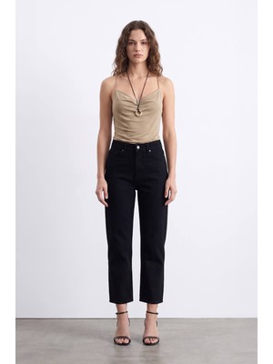 Kadın Yüksek Bel Mom Fit Siyah Jean Pantolon