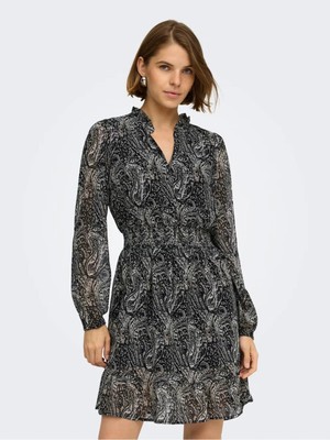 Guess Round Kadın Regular Fit T-Shirt