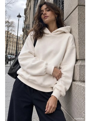 Gülseli Kadın Kapüşonlu Üç Iplik Şardonlu Sweatshirt P-00023330