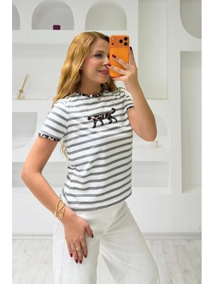 Fiolin Leopar Nakışlı Bisiklet Yaka Tişört