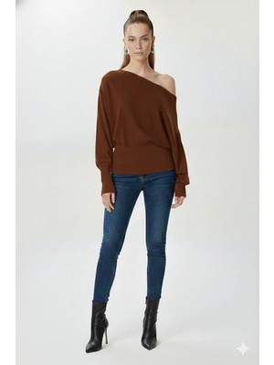 Fiolin Omuzu Açık Off Shoulder Triko Kazak