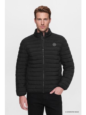 Wrangler Regular Fit Dik Yaka Fermuarlı Mont Erkek Mont W2620117 001