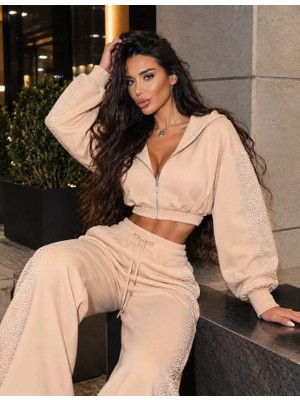 Defy Moda Kadın Taş Baskı Detaylı Fermuarlı Crop Sweatshirt ve Geniş Paça Eşofman Takımı