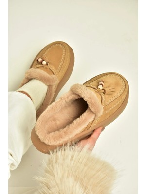 Fox Shoes Z357171661 Vizon Süet Hakiki Deri Kürklü Kadın Makosen Terlik