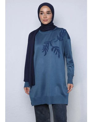 Julude Yaprak Detaylı Tesettür Triko Tunik P-00023591
