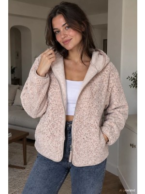 Gülseli Kadın Kapüşonlu Peluş Mont P-00023309