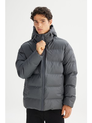 Lee Regular Fit Kapüşonlu Cepli Erkek Şişme Mont L2520263035