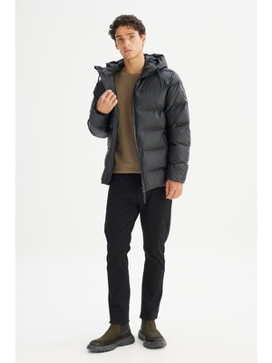 Lee Regular Fit Kapüşonlu Cepli Erkek Şişme Mont L2520263001