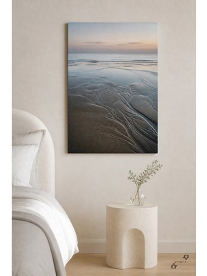 Sahilde Ayak Izleri — Sabah Işığı — 30×40 cm Kanvas Tablo
