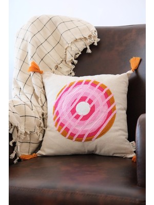 Kash Kozmetik %100 Keten El Yapımı Yastık Kılıfı – 40X40 cm – Üstü Kirazlı Donut Özel Tasarım, Doğal ve Şık