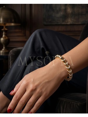 Altın Kaplama Gold Detaylı Zirkon Taşlı Konik Model Bileklik