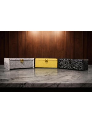 Ahşap Dekoratif Takı ve Mücevher Kutusu - Özel Işlemeli Kilitli Sandık (16X11X6.5 Cm)