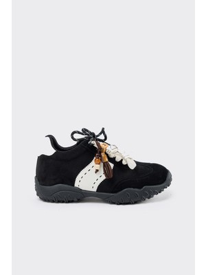 Derinet Püskül Detaylı Kadın Sneaker