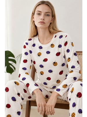 Eser Butik Kadın Desenli Ikili Beyaz Rahat Pijama Takımı 4829