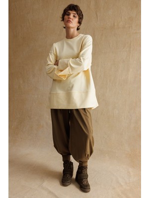 Micca Örme Kol ve Yırtmaç Detaylı Tunik Sweatshirt-Sarı