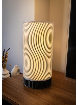 Tr Lura Modern Masa Lambası