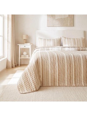 Odea Tr Pamuklu Kapitoneli Bej Renk Çizgi Desen Çift Kişilik Yatak Örtüsü Seti 1 Adet 250 x 230/2 Adet 50 x 70 cm